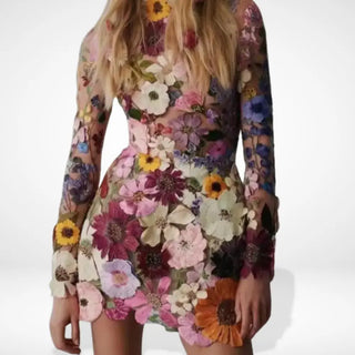 Vestido mini con flores bordadas – Augusta