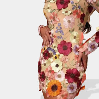 Vestido mini con flores bordadas – Augusta