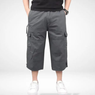 Shorts tipo cargo con bolsillos amplios para hombre - Clyde