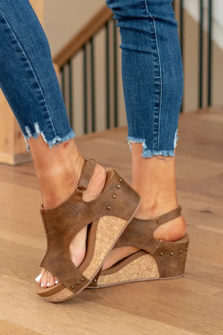 Sandalias con cuña y cortes laterales para Mujer – Patrice