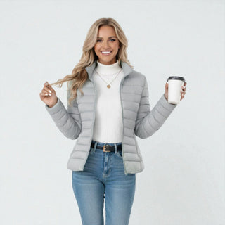 Clara | Chaqueta Acolchada para Mujer con Cuello Alto y Cremallera