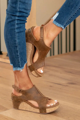 Sandalias con cuña y cortes laterales para Mujer – Patrice