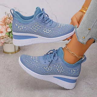 Delphine | Zapatillas con Soporte de Talón y Detalles en Strass para Mujer