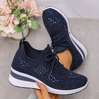 Delphine | Zapatillas con Soporte de Talón y Detalles en Strass para Mujer