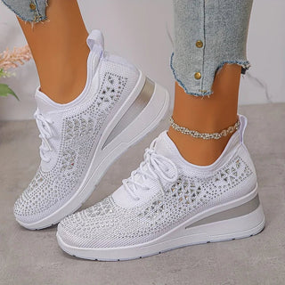 Delphine | Zapatillas con Soporte de Talón y Detalles en Strass para Mujer