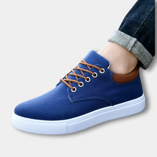 Zapatillas urbanas con cordones contrastantes – Chadwick