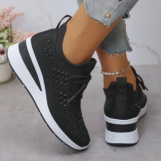 Delphine | Zapatillas con Soporte de Talón y Detalles en Strass para Mujer