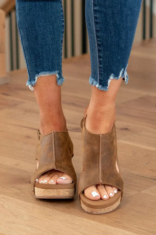 Sandalias con cuña y cortes laterales para Mujer – Patrice