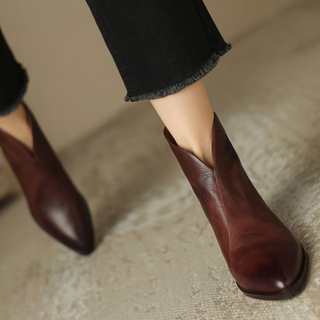 Botines Clásicos Elegantes | Tacón Bajo