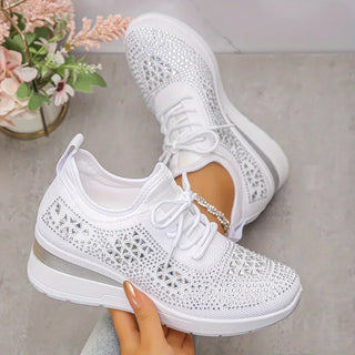 Delphine | Zapatillas con Soporte de Talón y Detalles en Strass para Mujer