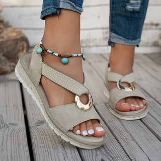 Andrea | Sandalias Cómodas con Banda Elástica y Detalle Metálico para Mujer