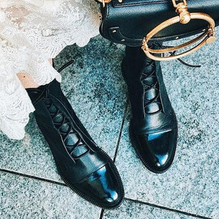 Corvindra | Bota de Cuero con Cordones para Mujer