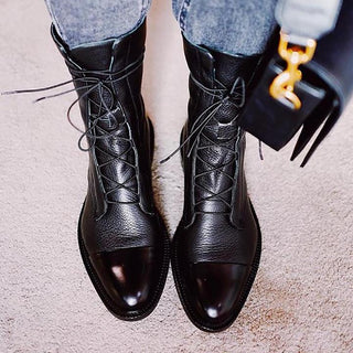 Corvindra | Bota de Cuero con Cordones para Mujer