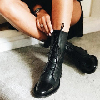 Corvindra | Bota de Cuero con Cordones para Mujer