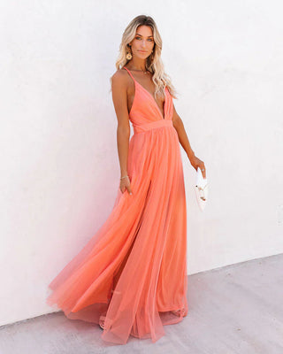 Matrona | Elegante vestido de naranja con correas femeninas 1