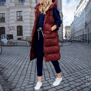 Laura | Chaleco Largo Acolchado con Capucha para Mujer