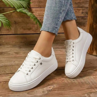 Marveline | Zapatilla Blanca con Suela Flexible para Mujer