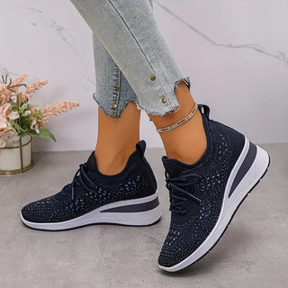 Delphine | Zapatillas con Soporte de Talón y Detalles en Strass para Mujer
