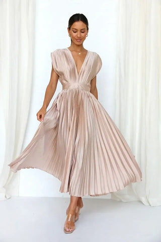 Vestido plisado con escote profundo – Wendy