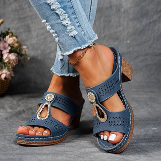 Clarisse | Sandalias Ortopédicas con Tacón y Diseño Calado para Mujer