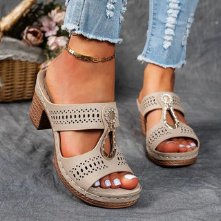 Clarisse | Sandalias Ortopédicas con Tacón y Diseño Calado para Mujer