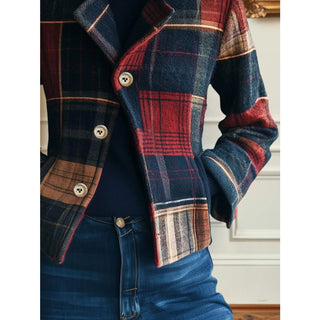 Amelia | Chaqueta Entallada de Cuadros para Mujer con Botones Frontales